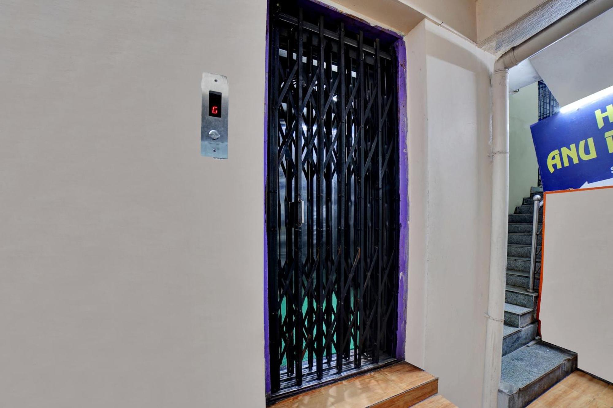 Hotel O Anu Residency 비자야와다 외부 사진