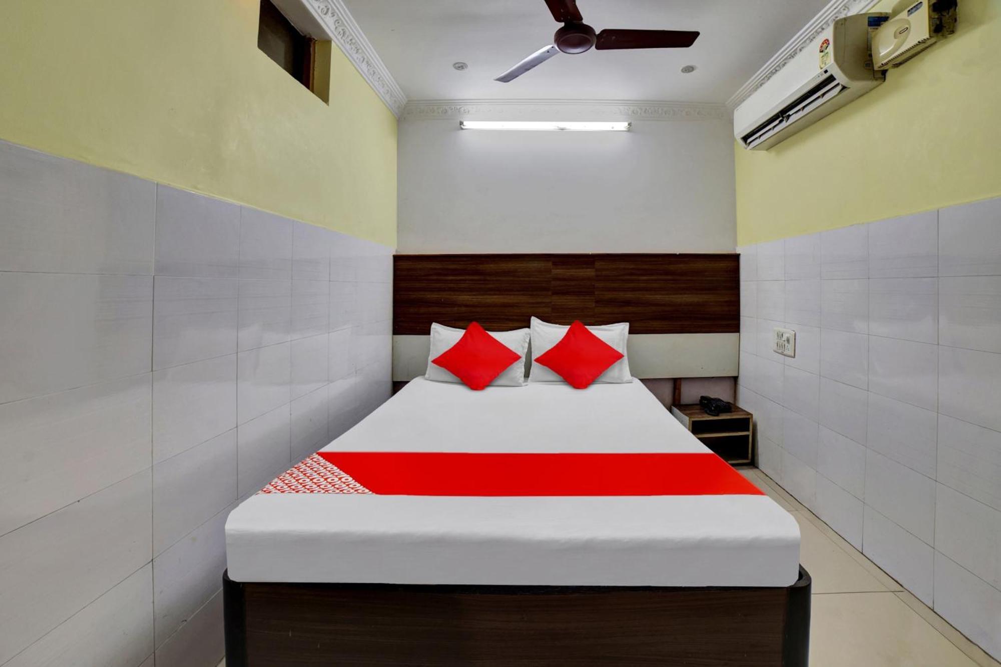 Hotel O Anu Residency 비자야와다 외부 사진